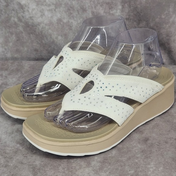 Bzees White Embellished Rhinestone Wedge Sandals Shoes Womens 10 Flip Flop Thong - Picture 2 of 8